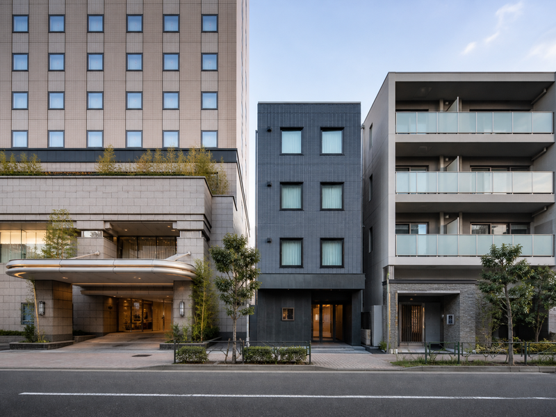 Large hotel, business hotel, and residence-style accommodation in Bunkyo